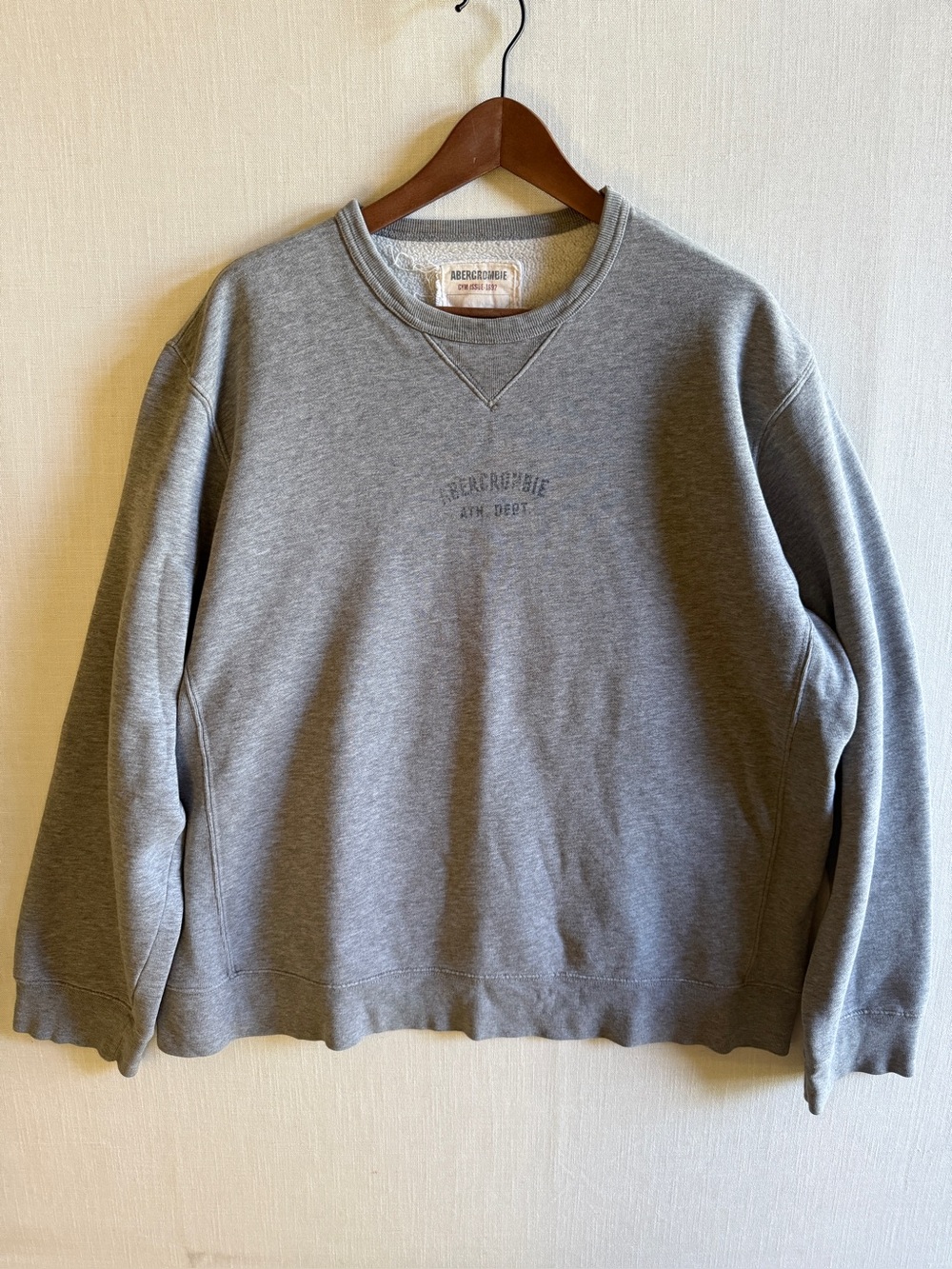 Vintage Y2K Abercrombie & Fitch Gym Issue 1892 Ath Dept Grey Crewneck Sweatshirt